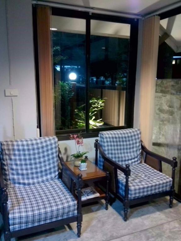 Mon Lodge & Yoga Donmueang Banguecoque Quarto foto