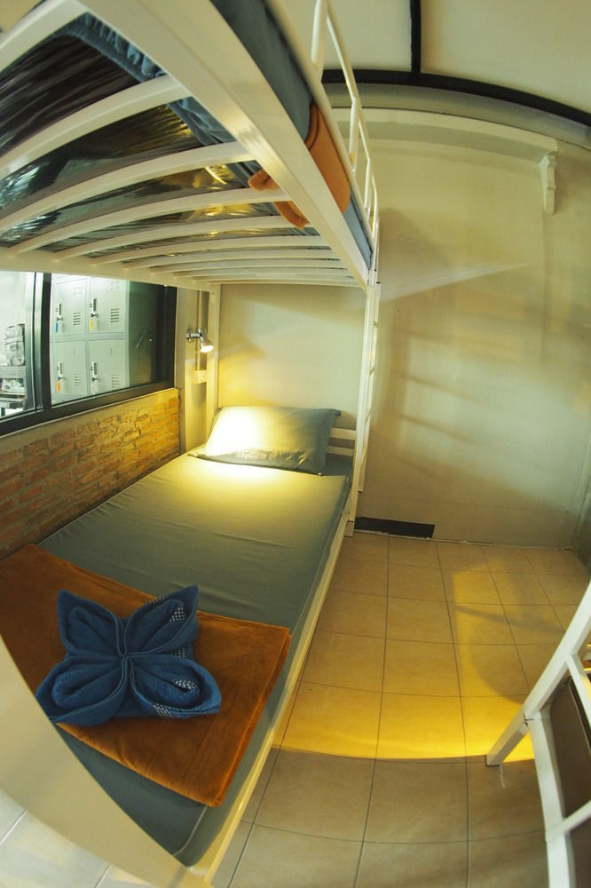Mon Lodge & Yoga Donmueang Banguecoque Exterior foto