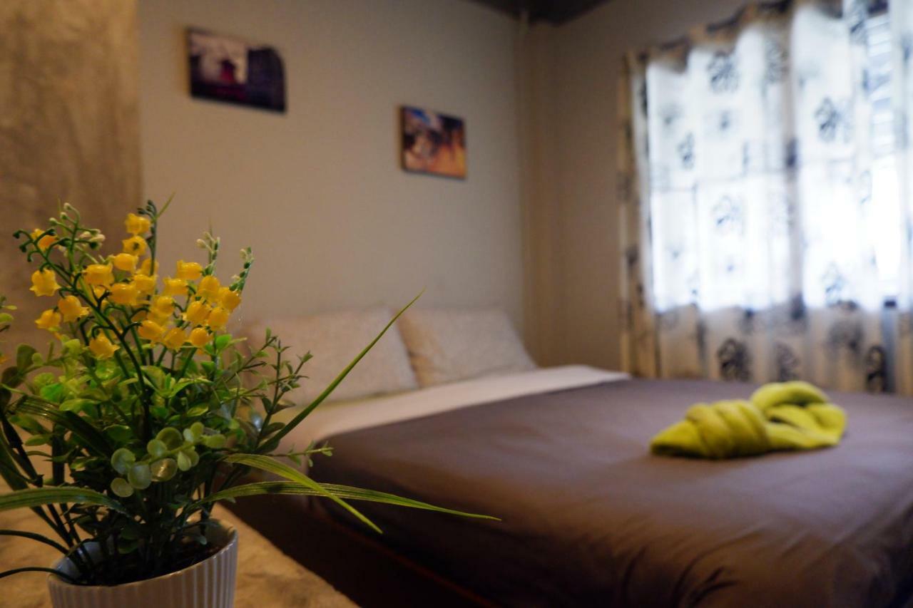 Mon Lodge & Yoga Donmueang Banguecoque Exterior foto